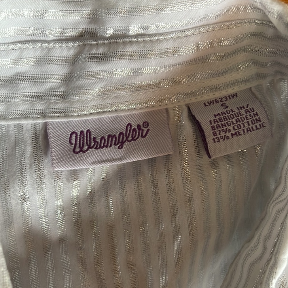 Wrangler long sleeve - Picture 2 of 3